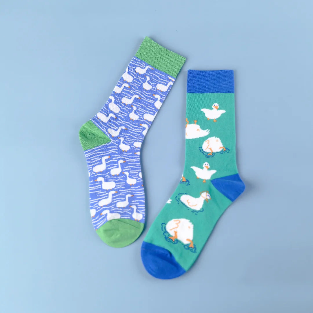 Cotton Blend Mid Calf Duck Pattern Casual Socks - 4