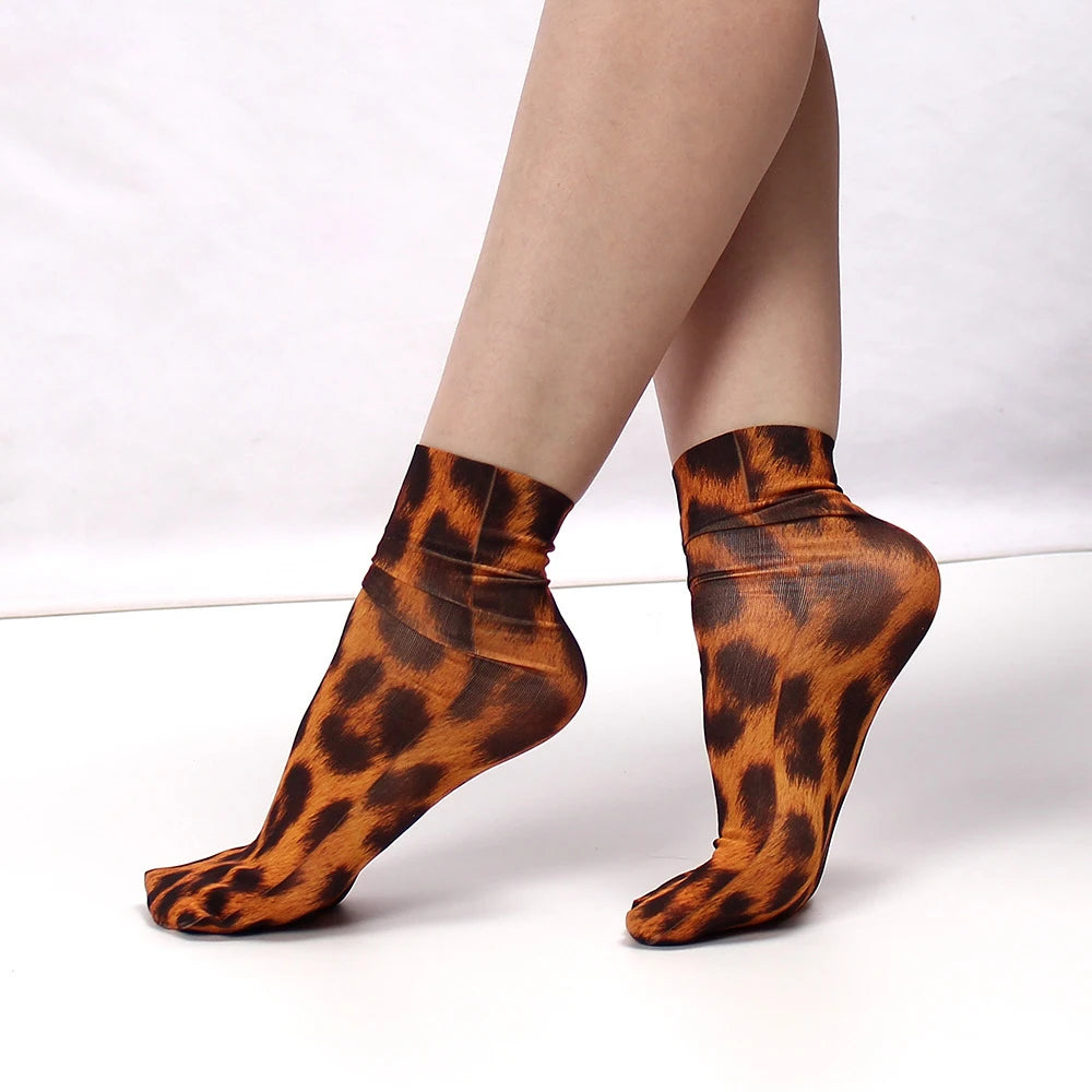 4 Pairs Womens Nylon Elastane Leopard Print Casual Socks - 9