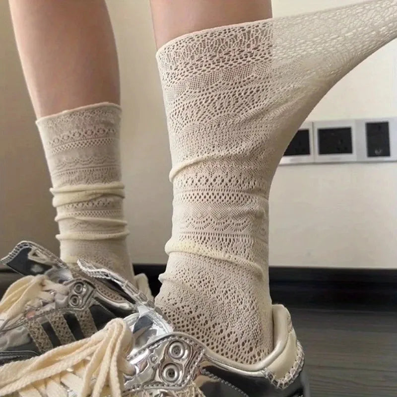 Lace Trimmed Polyester Elastane Casual Mid Tube Socks